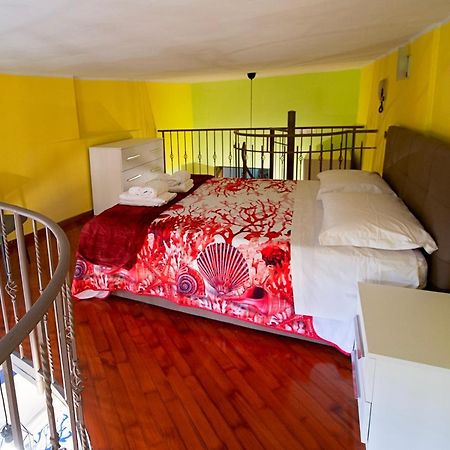Casa "Positano" Da Ely - Salerno Centro Con Self Check-Inアパートメント エクステリア 写真