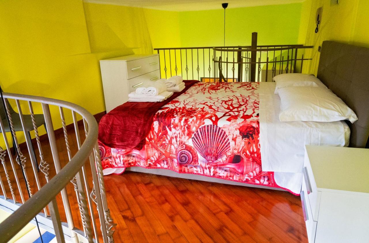 Casa "Positano" Da Ely - Salerno Centro Con Self Check-Inアパートメント エクステリア 写真