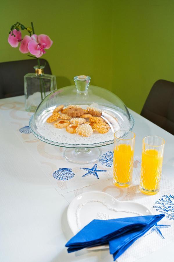 Casa "Positano" Da Ely - Salerno Centro Con Self Check-Inアパートメント エクステリア 写真