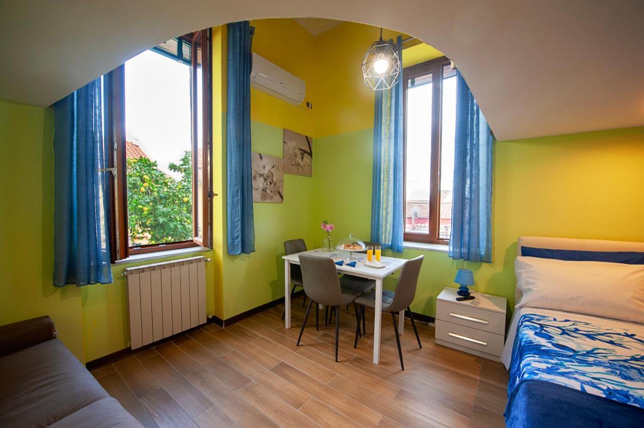 Casa "Positano" Da Ely - Salerno Centro Con Self Check-Inアパートメント エクステリア 写真