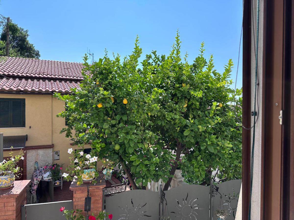 Casa "Positano" Da Ely - Salerno Centro Con Self Check-Inアパートメント エクステリア 写真