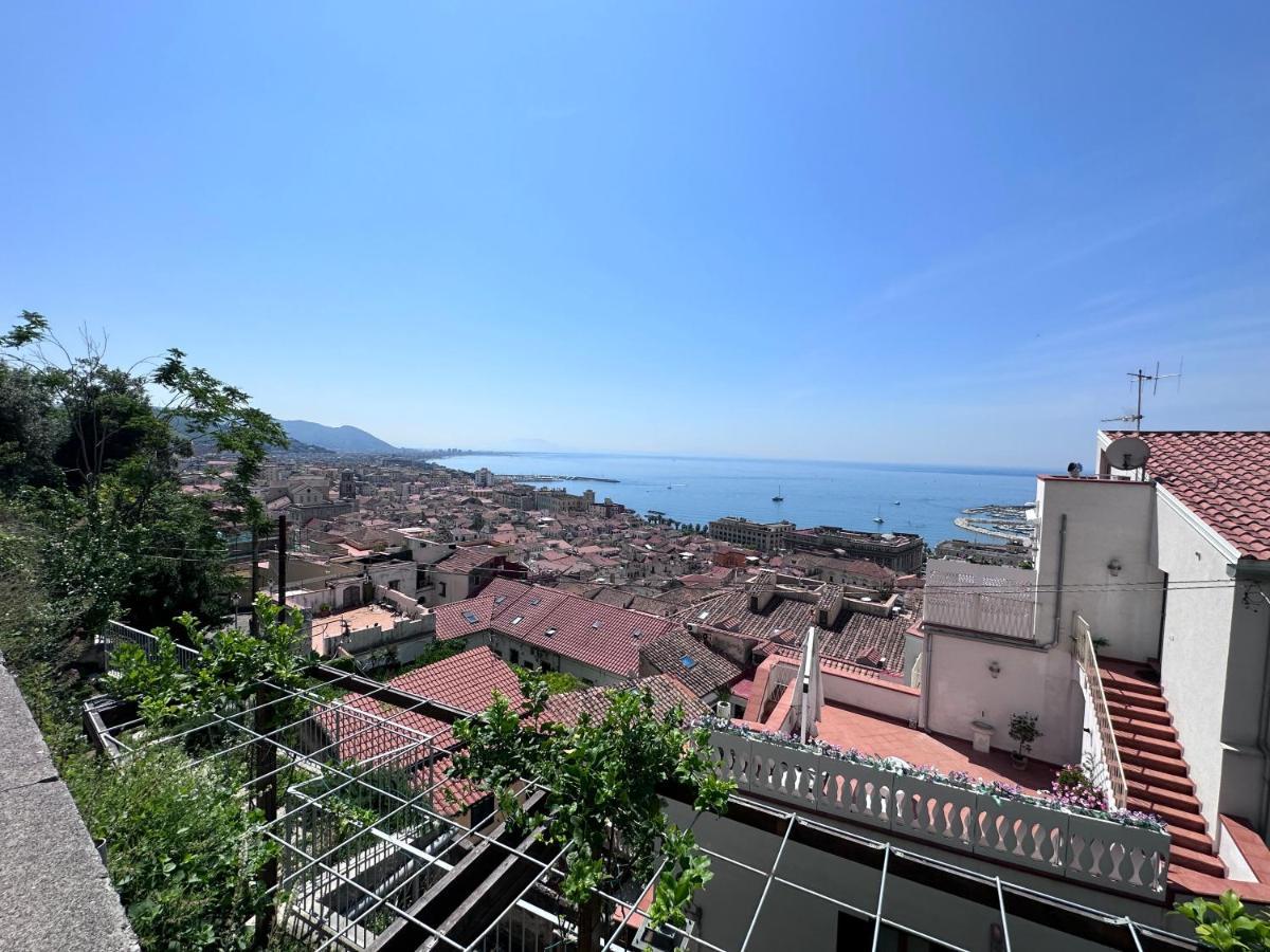 Casa "Positano" Da Ely - Salerno Centro Con Self Check-Inアパートメント エクステリア 写真